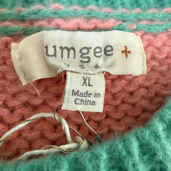 Umgee | Happy Pom Sweater - Picture 8 of 8